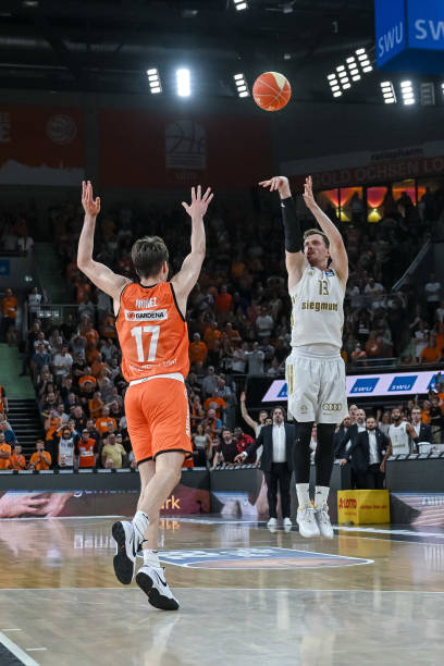 中后场人选 中后场人选