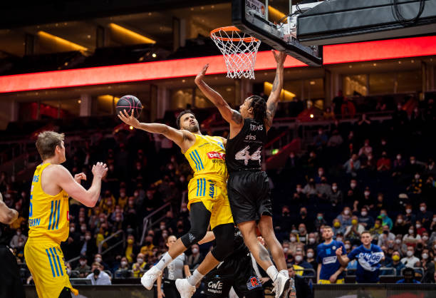 也彰显了中 也彰显了中