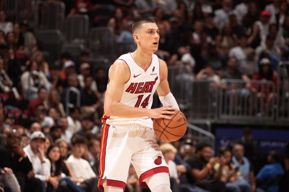 在前三板处 在前三板处